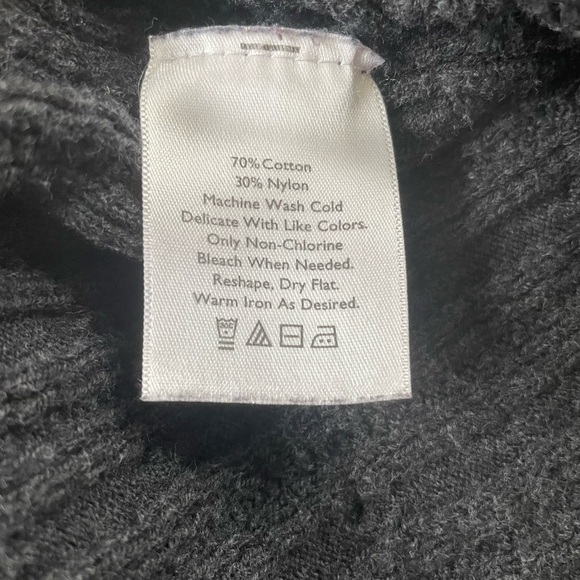 Women’s Eddie Bauer size medium button up cotton blend cardigan - Picture 7 of 8